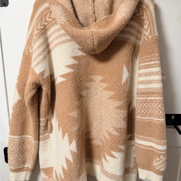 Barefoot Dreams Tan and Cream Hooded Cardigan - Picture 2 of 3